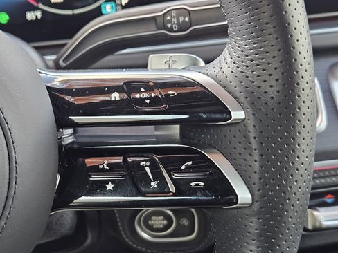 Certified 2025 Mercedes-Benz GLS 450 4MATIC image 29