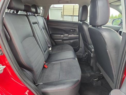 Used 2025 Mitsubishi Outlander Sport SE AWD/4WD image 26
