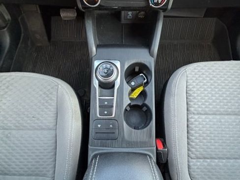 Used 2022 Ford Escape SE image 20