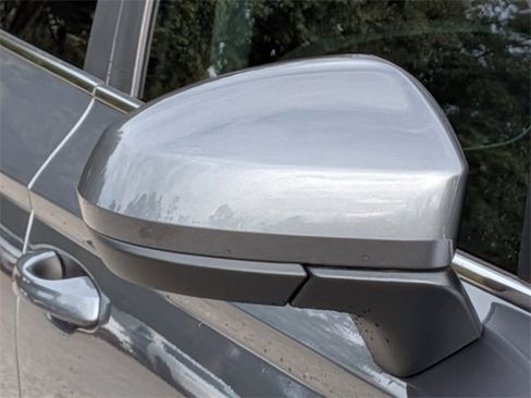 New 2026 Volkswagen Taos SE image 9