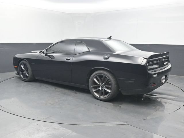 Used 2022 Dodge Challenger R/T RWD image 3