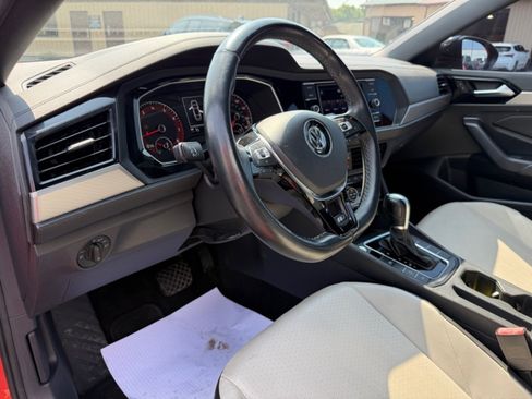 Used 2019 Volkswagen Jetta R-Line FWD image 18