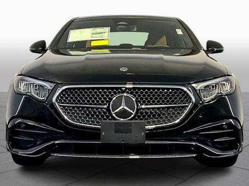 New 2026 Mercedes-Benz E 350 4MATIC Sedan image 2