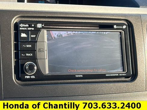 Used 2014 Toyota Sienna XLE FWD image 16