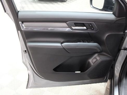 New 2026 GMC Terrain Elevation w/ Elevation Premium Package image 16