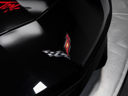 Used 2015 Chevrolet Corvette Z06 w/ 2LZ Preferred Equipment Group RWD image 17