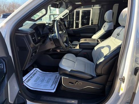 Used 2024 Ford F150 Lightning Platinum image 19