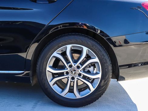 Used 2018 Mercedes-Benz C 300 Sedan image 13
