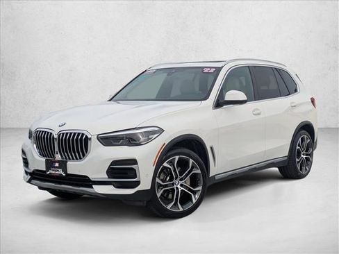 Used 2022 BMW X5 sDrive40i w/ Parking Assistance Package image 1