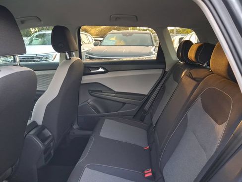 Certified 2023 Volkswagen Taos S FWD image 8