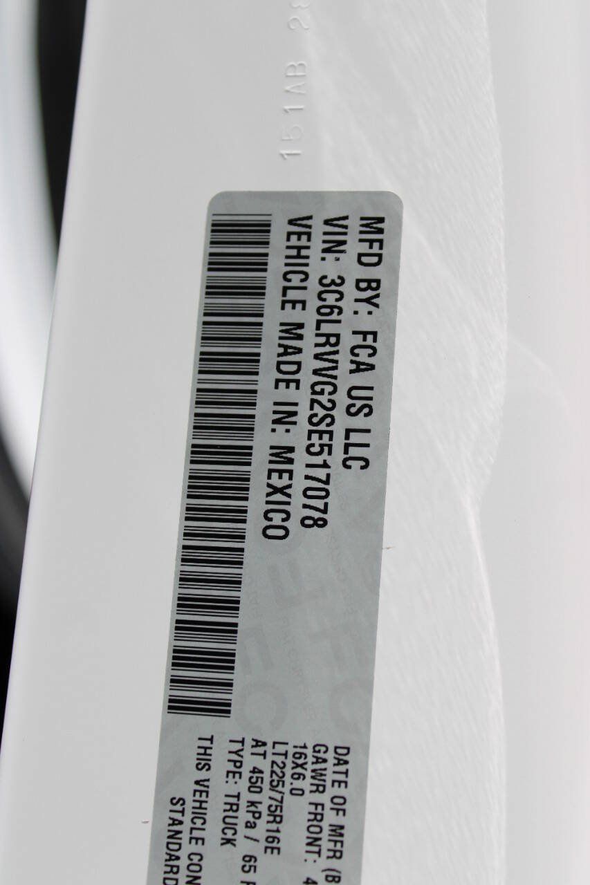 Used 2025 RAM ProMaster 2500 w/ U-Haul Equipment Group FWD image 12