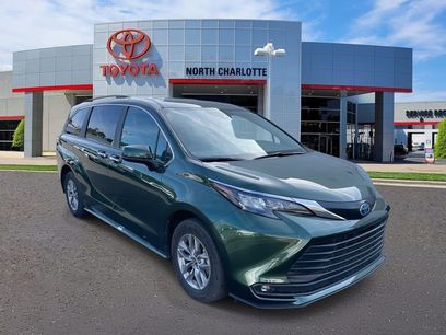 Used 2025 Toyota Sienna XLE