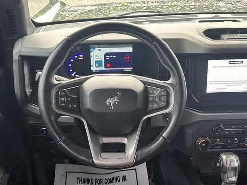 Used 2023 Ford Bronco Big Bend w/ Sasquatch Package AWD/4WD image 21