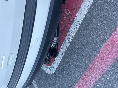 Used 2019 Jeep Grand Cherokee Laredo image 9