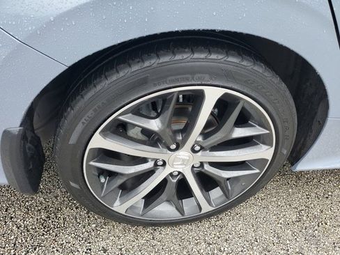 Used 2024 Honda Civic Touring image 9