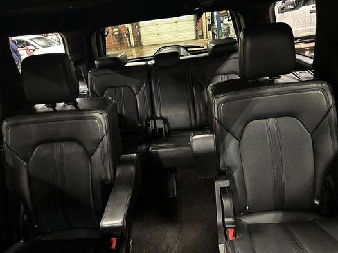 Used 2020 Ford Expedition Limited w/ Texas Edition Package AWD/4WD image 24