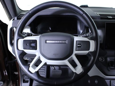 Used 2023 Land Rover Defender 130 S image 20