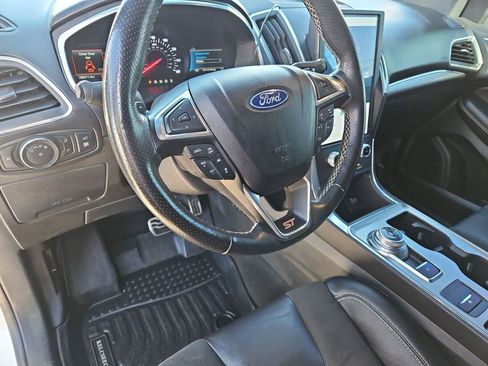 Used 2021 Ford Edge ST image 11