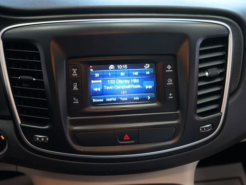 Used 2015 Chrysler 200 Limited w/ Convenience Group FWD image 31