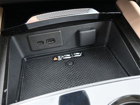 Used 2025 Buick Envision Preferred image 4