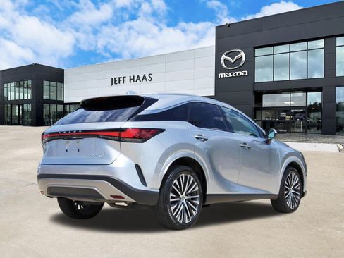 Used 2024 Lexus RX 350 w/ Technology Package AWD/4WD image 3