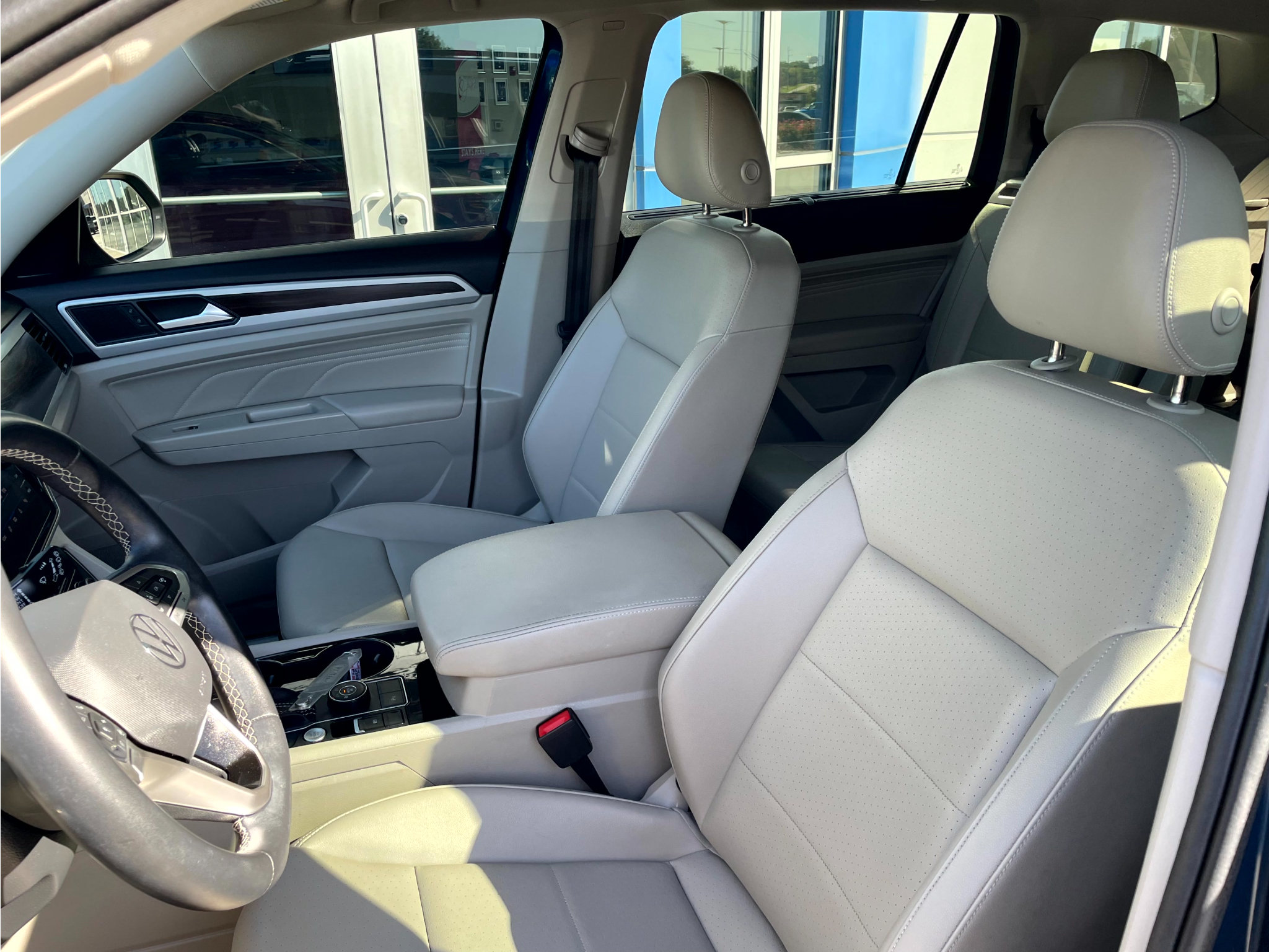 Used 2023 Volkswagen Atlas SE AWD/4WD image 10
