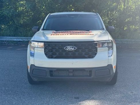 Used 2025 Ford Maverick XL w/ Equipment Group 102A AWD/4WD image 2