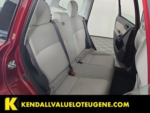 Used 2016 Subaru Forester 2.5i AWD/4WD image 25