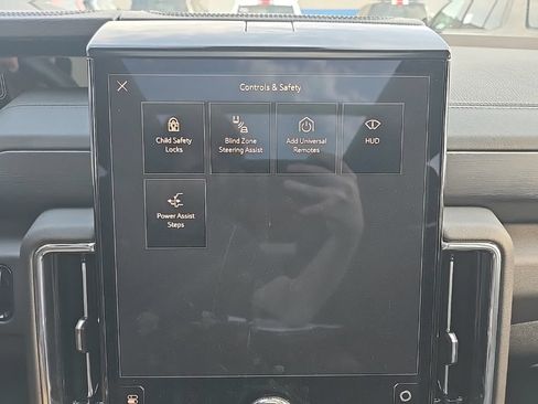 Used 2026 GMC Yukon Denali w/ Sun & Power Step Package AWD/4WD image 30