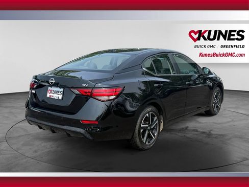 Used 2024 Nissan Sentra SV FWD image 10