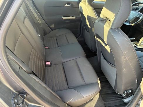 Used 2009 Volvo S40 2.4i FWD image 8