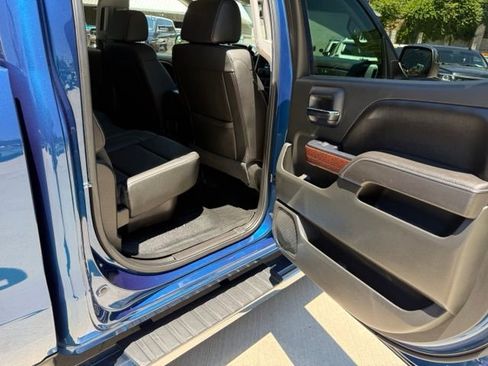 Used 2017 GMC Sierra 1500 SLT AWD/4WD image 70