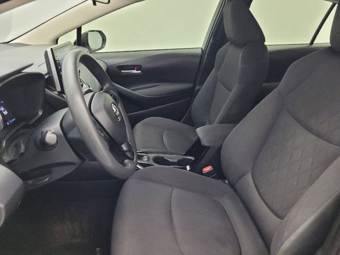 Used 2021 Toyota Corolla LE image 17