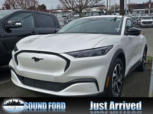 Used 2025 Ford Mustang Mach-E Select w/ Interior Protection Package image 1