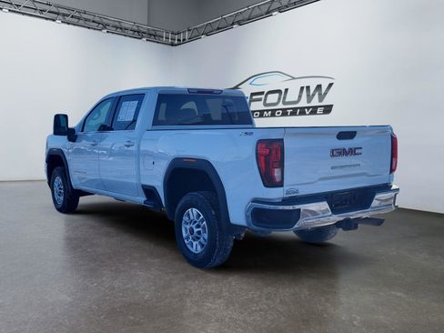 Used 2021 GMC Sierra 2500 SLE w/ SLE Value Package; image 5