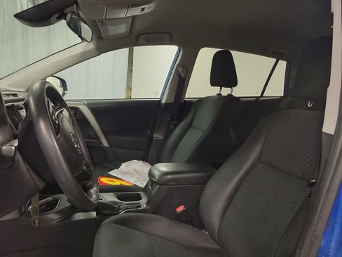 Used 2017 Toyota RAV4 LE image 12