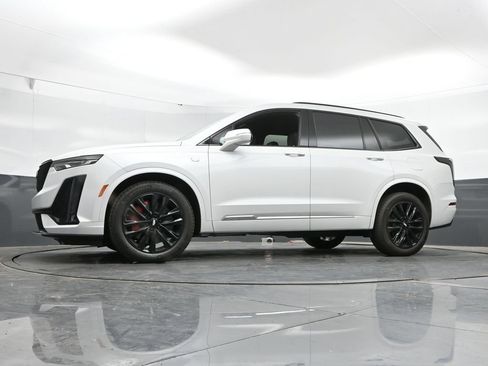 Used 2023 Cadillac XT6 Sport AWD/4WD image 45