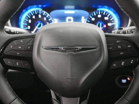 New 2026 Chrysler Pacifica Select image 23