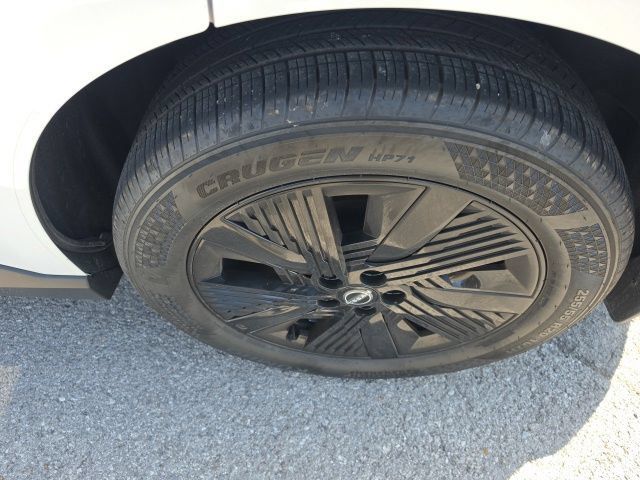 Used 2025 Nissan Murano SV AWD/4WD image 7