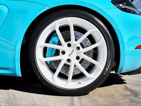 Used 2021 Porsche 718 Cayman GT4 image 22