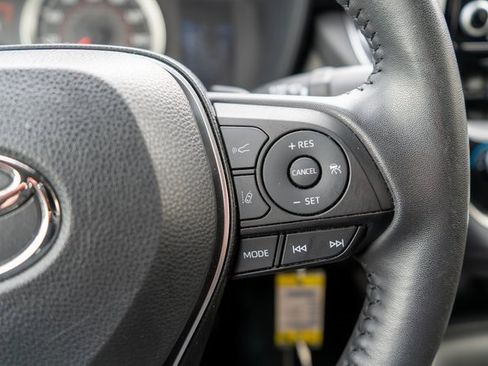 Used 2022 Toyota Corolla SE image 25