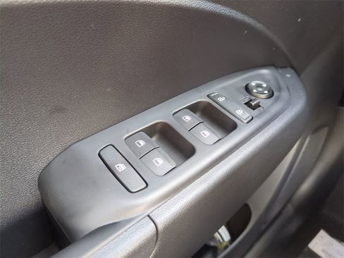 New 2026 Hyundai Venue SE image 26