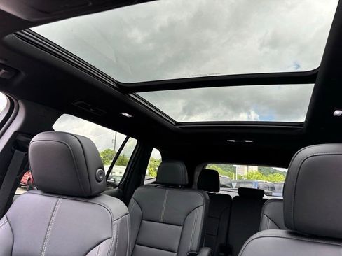 New 2025 GMC Acadia Elevation w/ Elevation Premium Package image 42