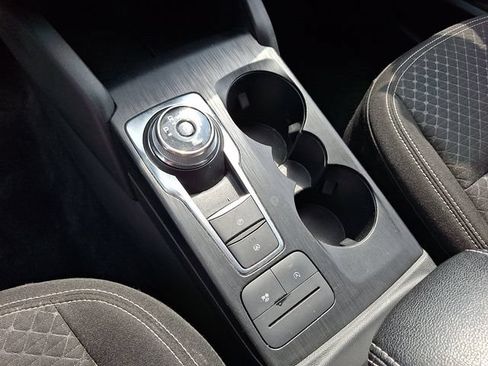 Certified 2024 Ford Escape Active AWD/4WD image 30