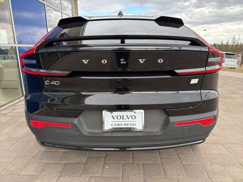 Used 2023 Volvo C40 P8 Recharge Plus image 6