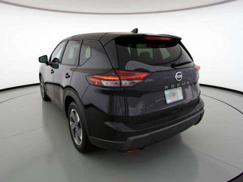 Used 2025 Nissan Rogue SV image 6