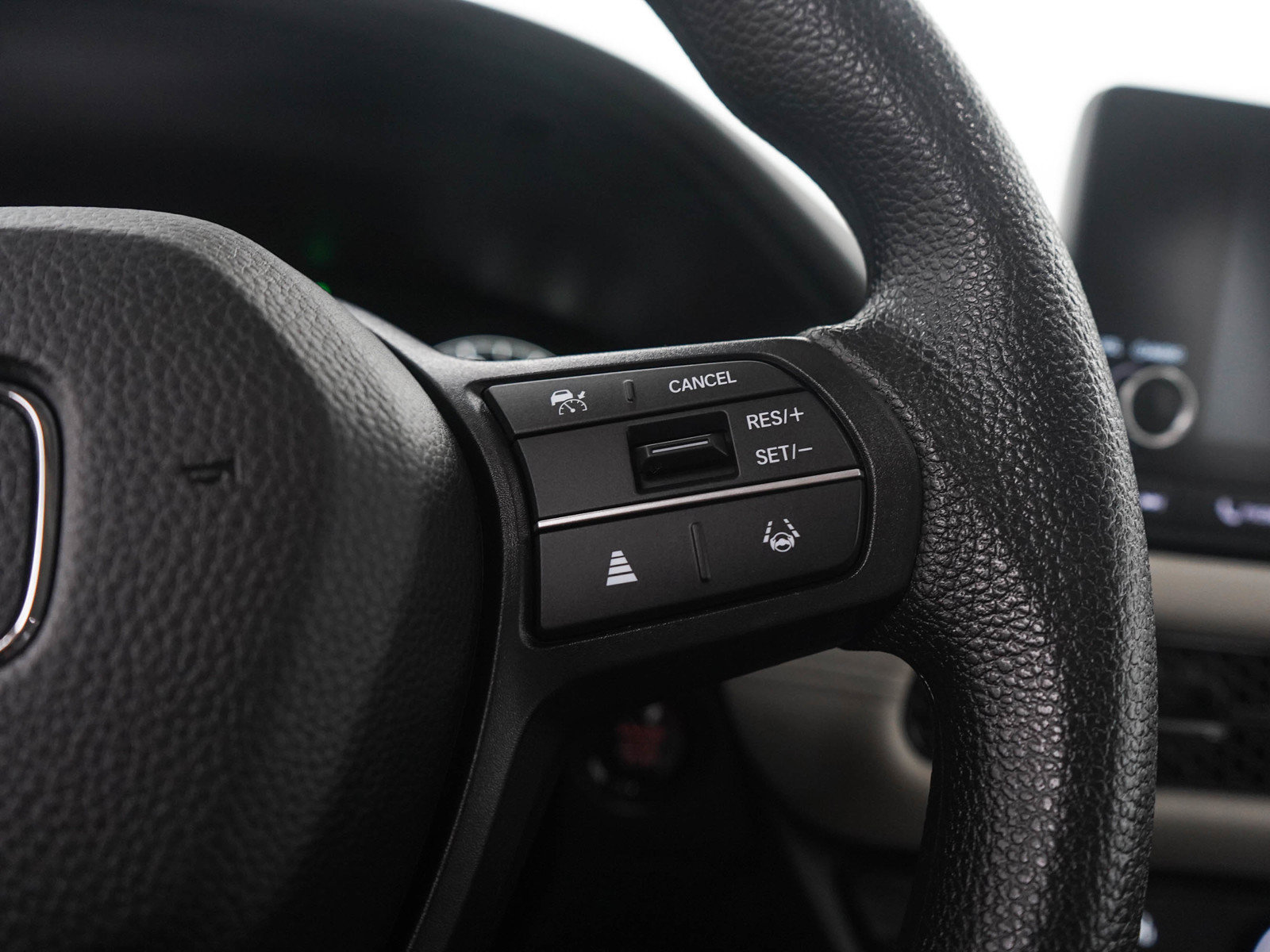 Used 2024 Honda HR-V LX image 25