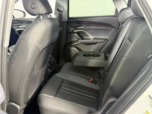 Used 2025 Audi Q5 Premium w/ Convenience Package AWD/4WD image 25