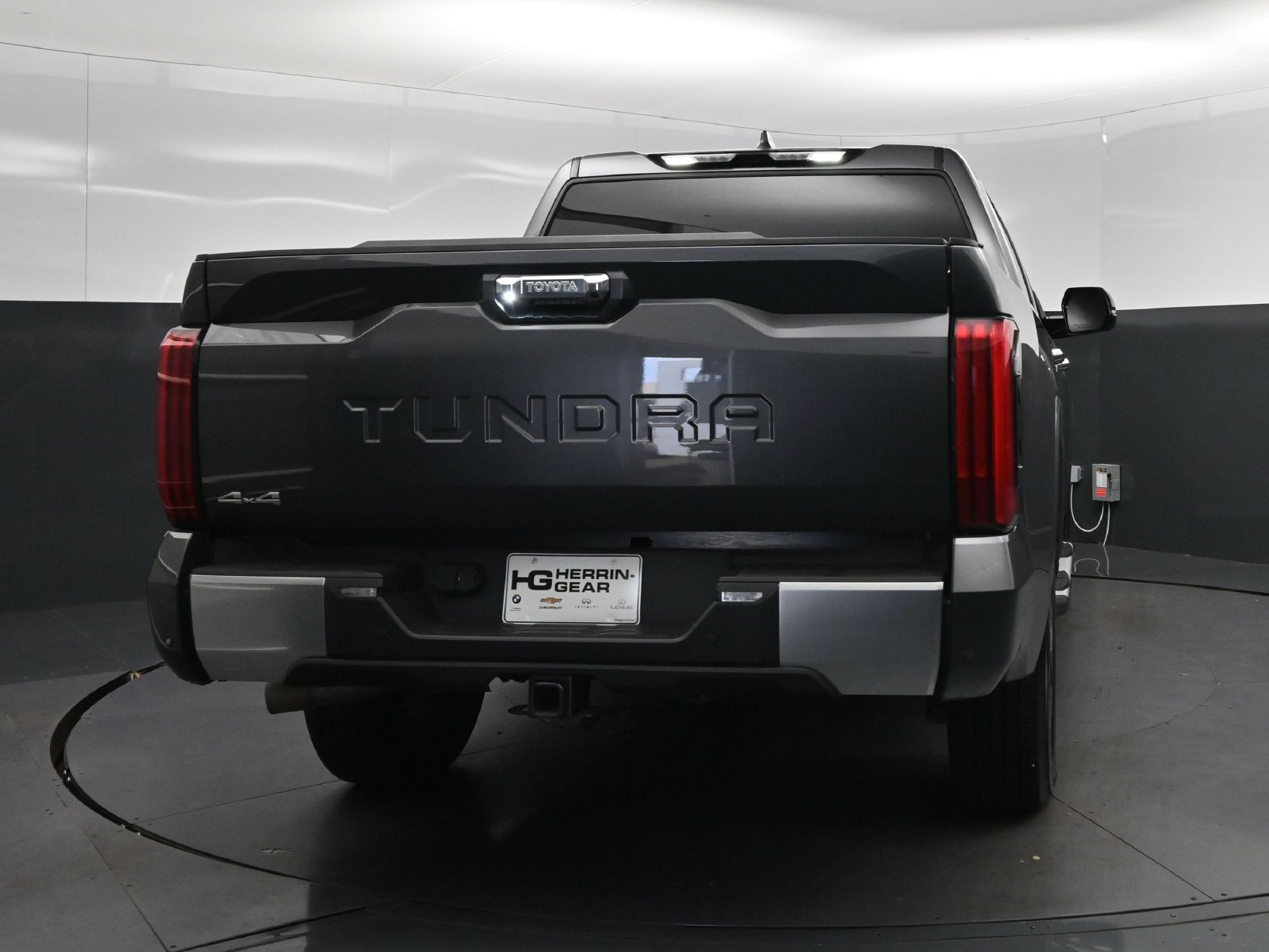 Used 2026 Toyota Tundra Limited w/ Power Package AWD/4WD image 7