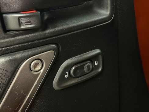 Used 2014 Jeep Wrangler Unlimited Sport w/ Dual Top Group image 21